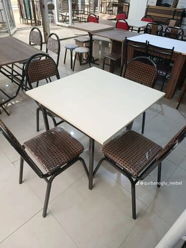 oturacaqlarin uzlenmesi: Mətbəx üçün, Açılmayan, Kvadrat masa, 4 stul — 1