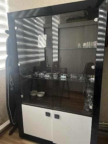 qorka sumqayıt: 3 mebel birlikdə 280 azn. Əşyalar evdən təcili çıxmalıdır ona görə — 2