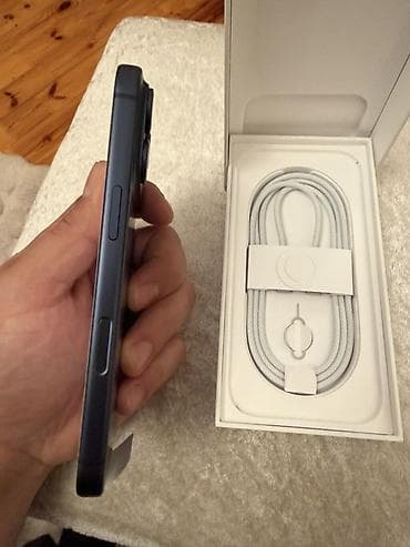 iphone 10 pro: IPhone 17 Pro, Göy, Face ID — 3