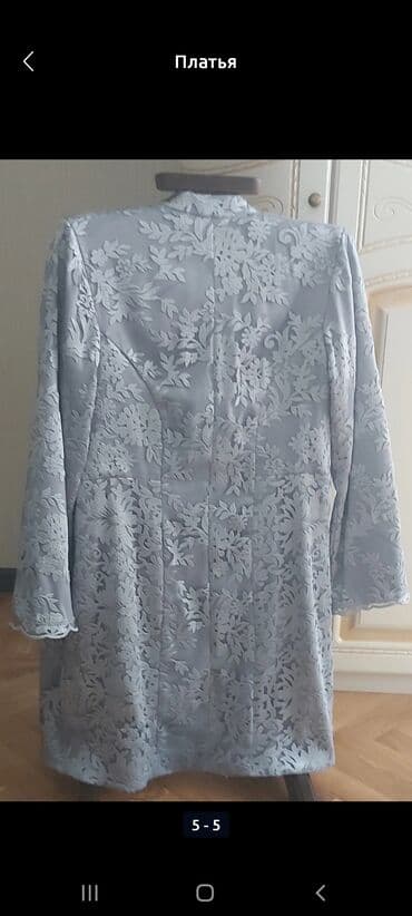 вешалка в прихожую с зеркалом: Жакет, сшитый из дорогой ткани, серебристого цвета, размер 42-44, 70 — 3