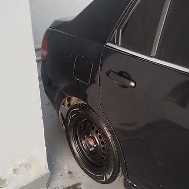 yan şüşə: Nissan Tiida: 1.6 l | 2007 il Sedan — 5