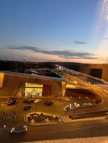 ehmedlide kirayə evlər: Kirayə mənzil – şəhər mənzərəsi ilə - Plan: işıqlı otaq, ayrıca — 3