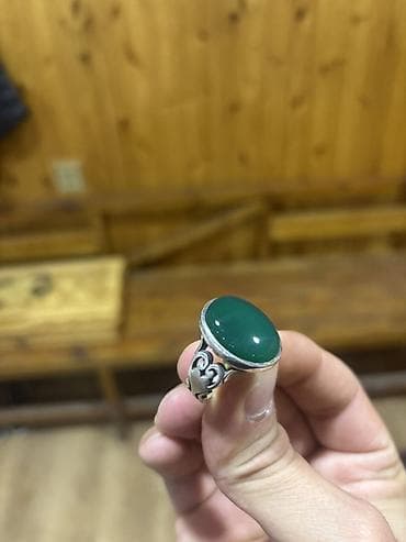 eqiq daşı: Üzük, Gümüş, Əqiq — 1