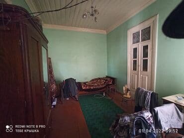 2 mərtəbəli: Balaxanı qəs. 3 otaqlı, 72 kv. m, Orta təmir — 1