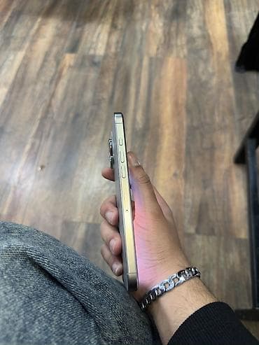 ipad mini 6: IPhone 15 Pro, Natural Titanium — 4