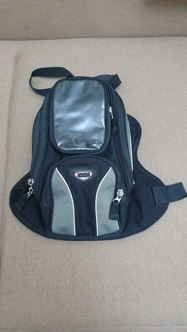 islenmis kvadrasikl: IXS moto çanta maqnit ilə baka yapışır — 1