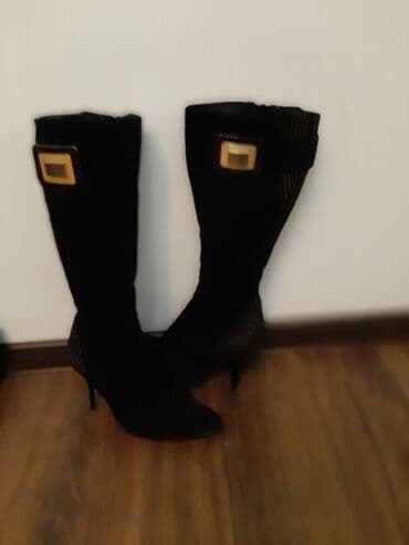 Ölçü: 37, rəng - Qara, İşlənmiş