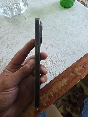 IPhone 15 Pro, Göy — 5