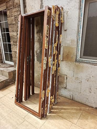 qapi rezini: PVC pəncərə-qapı dəsti. Az istifadə olunub problemi yoxdur qiymət — 1