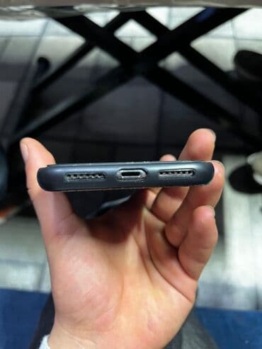 iphone x qutusu: IPhone X, 64 GB, Qara — 3
