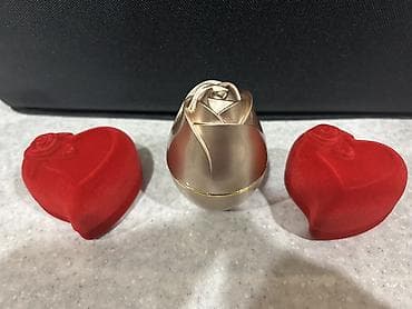 kasmetkalar: Məhsul: LED işıqlı üzük/qolbaq qutusu – Gül formalı dizayn — 2