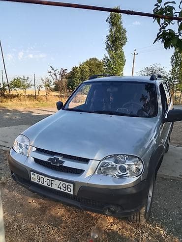 panel ortuyu: Chevrolet Niva: 1.7 l | 2012 il 213000 km Krossover — 1