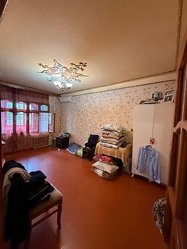 kiraye ev bayilda: Ev 3 otaǧ kupçalı xalglar dostluǧu metroya 10 dəq məsafədə məktəbə 5 — 5