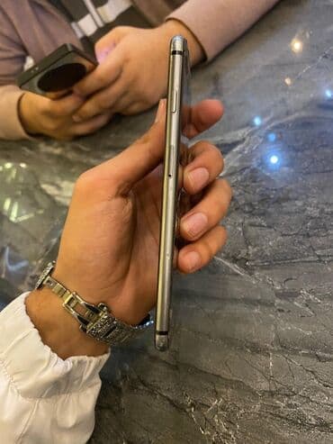 iphone 8 plus kontakt home: IPhone 8 Plus, 64 GB, Qara, Qırıq — 4