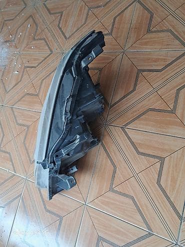 Sol, Yaxın və uzaq vuran işıqlar Toyota, 2016 il, Orijinal, Yaponiya, İşlənmiş