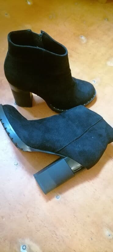 Qısaboğaz, Ölçü: 37, rəng - Qara, İşlənmiş