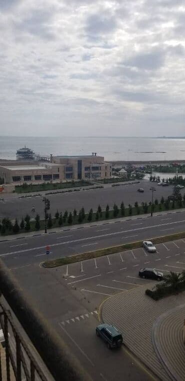 7 ci mikrorayon yeni tikili: Sumqayıtda bulvarda 8-mərtəbəli binanın, 7-ci mərtəbəsində, 100-kv — 14