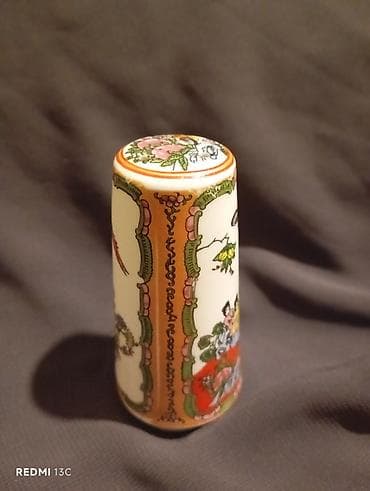 Çini duz səpən (duz qabı) - Material: porselen/çini - Forma — 2