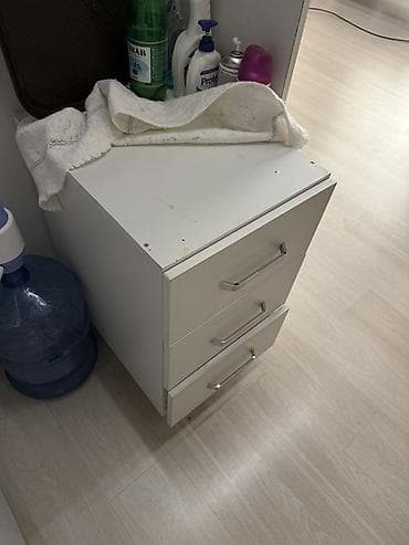 şkaf kuxna: Mətbəx üçün yığma şkaf dəsti - Rəng: ağ - Üst modullar: 3 qapılı asma — 5