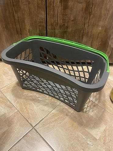 dəmir səbət: Mağaza səbəti 4 ədəddir Sade sebet 1 ədədi 5 azn Bir eded tekerli — 1