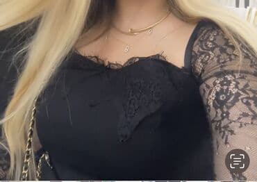 Qadın geyimləri: Qara krujeva detallı qadın topu - Model: Krujevauzun, digər qol — 1