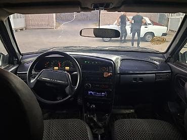 reno masin: Lada Samara sedan (VAZ 2115) – gümüşü rəng, 4 qapı, önlü-arxalı — 7