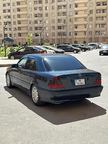 продается авто: Mercedes-Benz C-Class: 2 л | 1999 г. Седан — 3