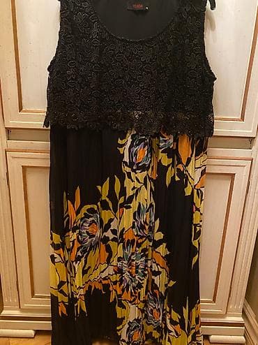 Платье, размер L,надевали несколько раз