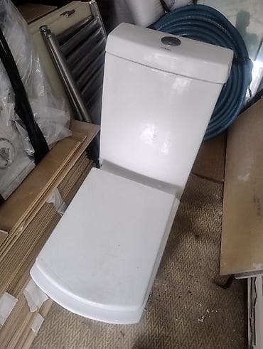 Hamam dolabları: Ağ unitaz tyulpan ikisi birlikde — 3
