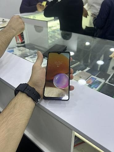 samsung galaxy a7 2018: Samsung Galaxy A32, rəng - Bənövşəyi, Barmaq izi — 3