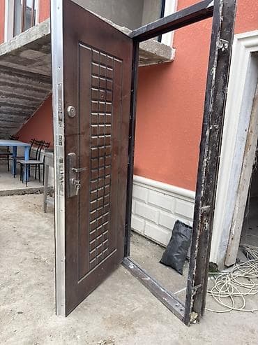 Siyirmə qapılar: Dəmir giriş qapısı və qutu (kasa) komplekti - Material: möhkəm metal — 2