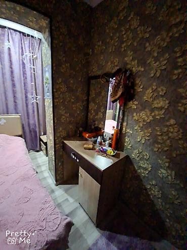 Yataq destdi Embovodun Ünvan xırdalan köhne bazar yanı 500 azn.özünüz — 4