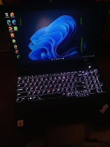 series s: Lenovo ThinkPad T15 noutbuk - Ekran: 15.6" IPS, klaviatura — 3