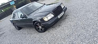 mercedes mikrobus: Mercedes-Benz E 250: 2.5 l | 1994 il Sedan — 9