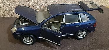 Porsche Cayenne S – Maisto 1:18 die-cast model - Brend/model: Maisto — 2