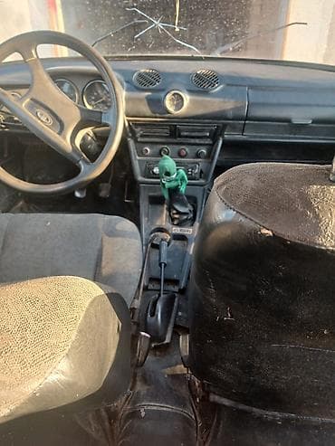 qazel tenti satilir: VAZ (LADA) — 3