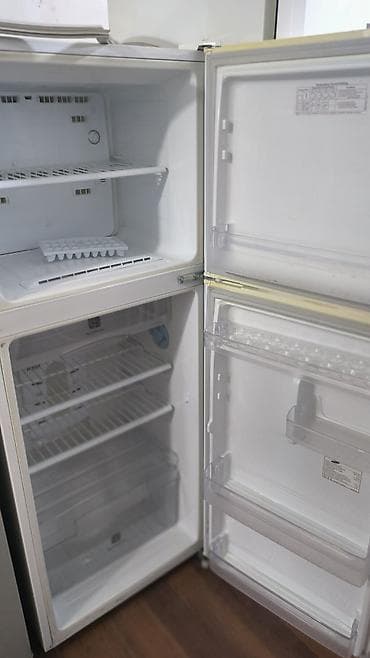 soyud: İşlənmiş 2 qapılı Samsung Soyuducu Satılır, rəng - Ağ, Təkərli — 2