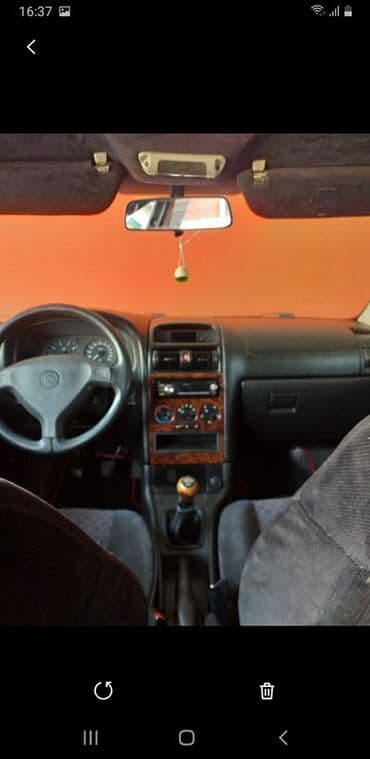 qadınlar ucun maşınlar: Opel Astra: 1.8 l | 1999 il 349000 km Sedan — 9