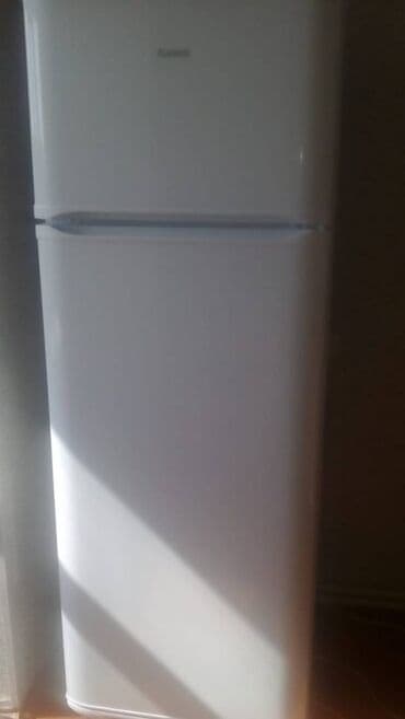 evler bineqedide: Yasamalda qismət şadliq evinə yaxın ümumi sahəsi 70 kv,m olan,2 otaqlı — 3