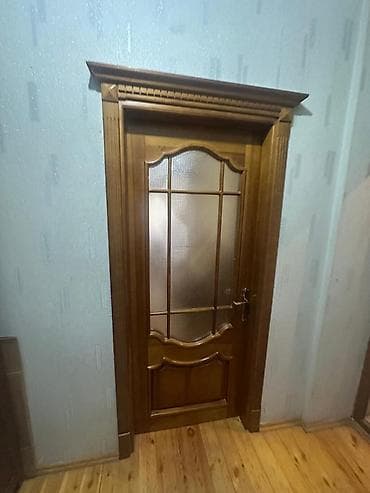qapi kraskalari: Qonaq otağı üçün İşlənmiş Otaq qapısı Çərçivə ilə, Zəmanətsiz, Ünvandan götürmə — 1