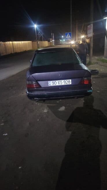 Ehtiyat hissələri: Mercedes-Benz 240: 2 l | 1994 il Sedan — 4