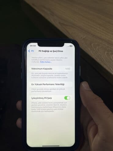 iphon xr: IPhone 13, Mavi, Face ID — 3