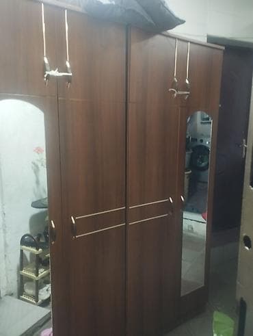 4 qapılı, Güzgülü, Qəhvəyi, Açılan, Düz dolab — 1