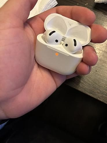 İşlənmiş Simsiz (Bluetooth) Qulaqcıqlar, Apple, rəng - Ağ