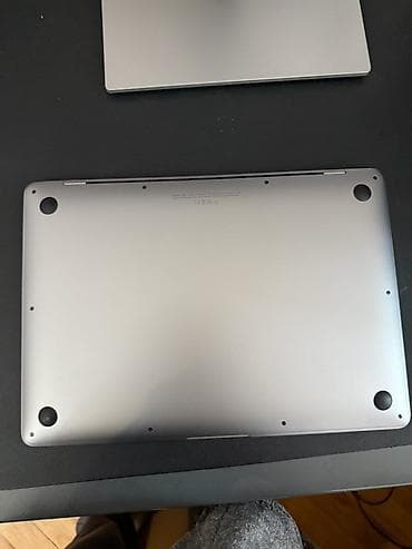 sazz cib modemi: Apple MacBook Air noutbuku MacBook Air 2020 – Intel i5 – 512GB 13” — 5