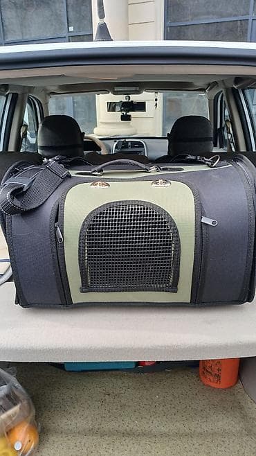 itlər afcarka: Heyvan daşıma çantası – orta ölçülü - Material: möhkəm parça, sərt — 1