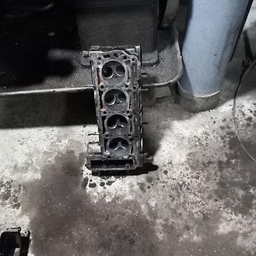 motor qiymətləri: 190 Mercedes Benz Məhsul: 4 silindrli mühərrik silindr başlığ (silindr — 1