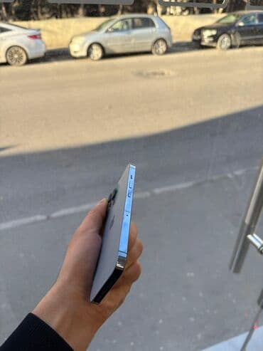 xperia 1: IPhone 13 Pro, Sierra Blue, Face ID — 3