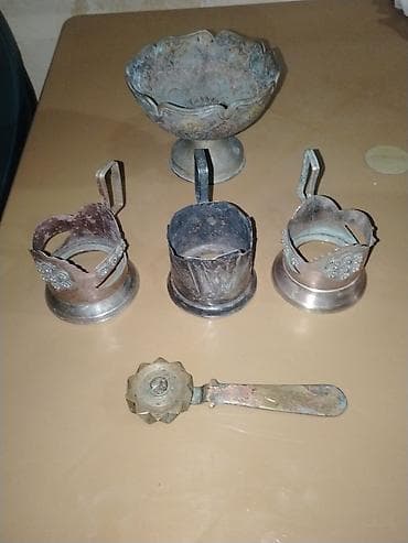 sumuk kesen: Kolleksiya üçün metal məmulatlar dəsti - 1 ədəd ayaqlı, çiçək formalı — 1