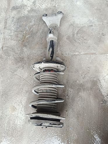 amartizator mersedes: Tam komplekt, Mercedes-Benz — 2